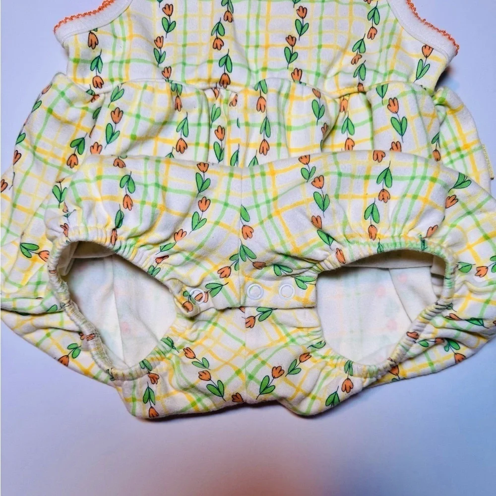 Carters Vintage Baby Girl Bubble Romper Size 18-24M